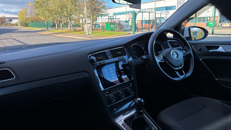 Volkswagen Golf 1.4 TSI SE [Nav] 5dr Petrol Hatchback